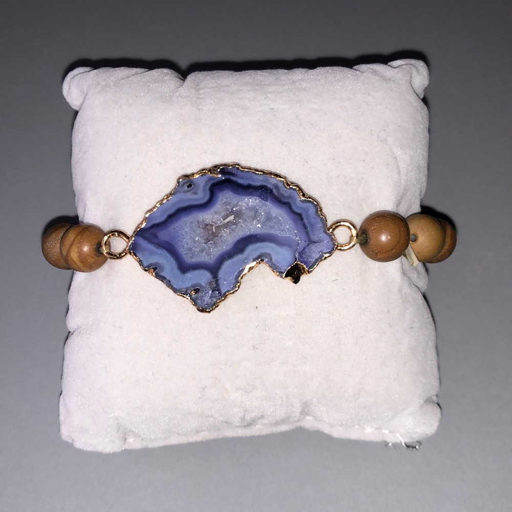 Purple Agate Quartz and Wood Beads Bracelet